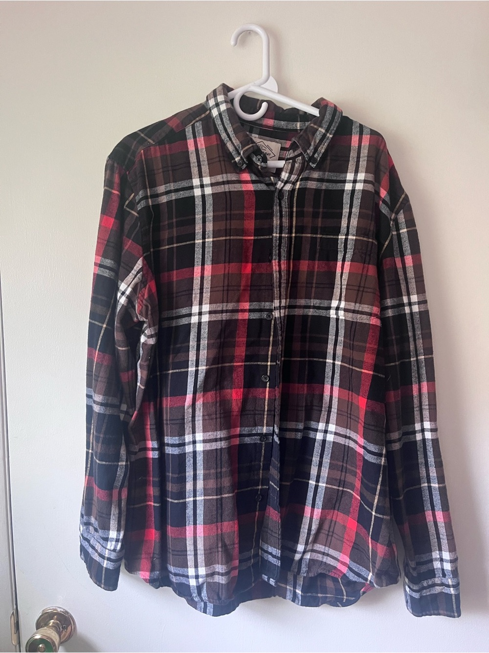 St. John’s Bay Men's Black and Red Plaid Button-Down Shirt Size XL